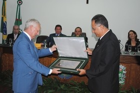 Dr. Milton de Souza Meirelles Filho recebe Título de Cidadão Santarritense Honorário