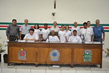 Alunos da APAE visitaram a Câmara Municipal