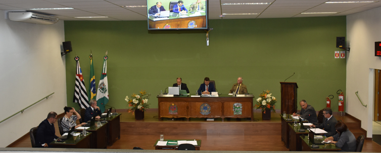 Sessão Ordinária na Câmara Municipal