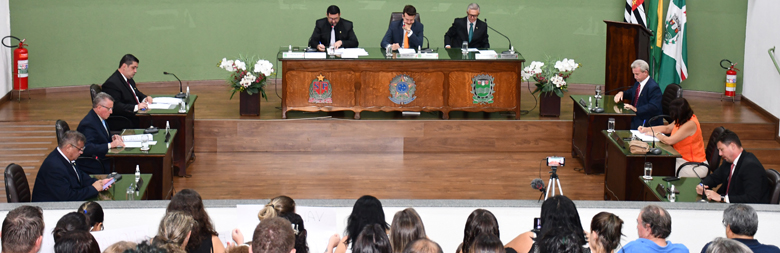 9ª e 10ª SESSÕES EXTRAORDINÁRIAS