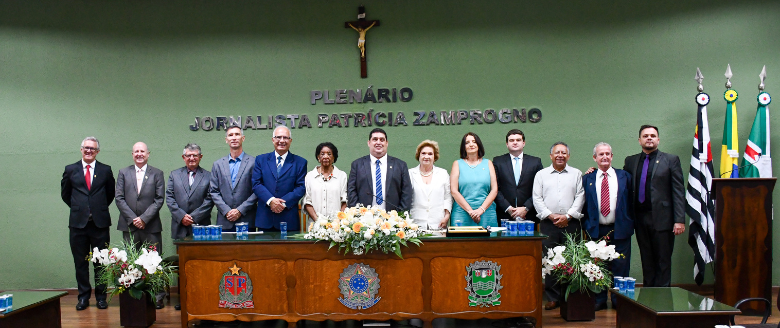 Sessão Solene - Título de Honra ao Mérito: Silvia Thomazi Scomparin